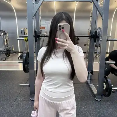 周巧